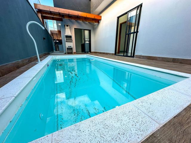 Casa para Venda em Caraguatatuba - 4