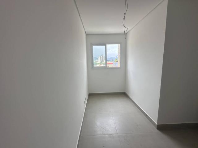 Apartamento para Venda em Caraguatatuba - 4
