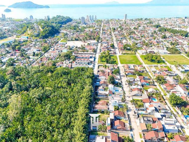 Terreno para Venda em Caraguatatuba - 4