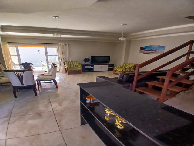 Sobrado para Venda em Caraguatatuba - 4