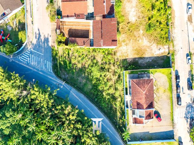 Área para Venda em Caraguatatuba - 4