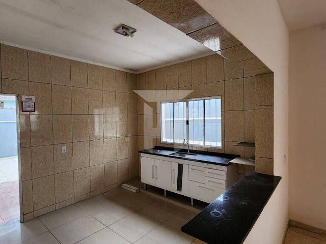 Casa para Venda em Caraguatatuba - 5